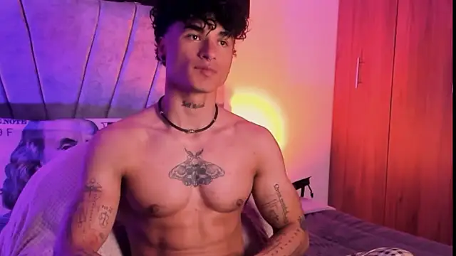 Thomas Fit1 online show from October 18, 2025, 9:48 pm