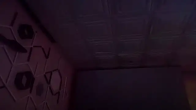 Snapshot of YouLikeBigDick9 chatting on October 17, 2025, 5:37 pm YouLikeBigDick9 online show from October 17, 2025, 5:37 pm