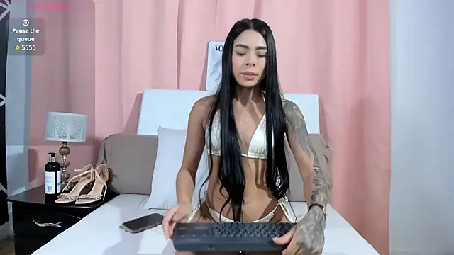 AMBARR STONE online show from November 28, 2025, 9:23 am