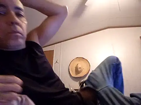 Xoc8  online show from February 26, 2025, 1:21 am