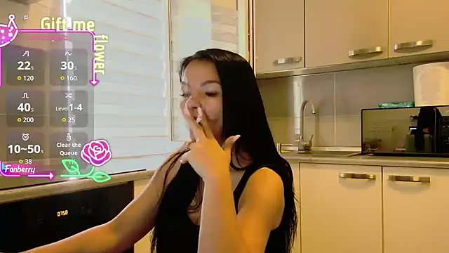 alisoncassie online show from September 18, 2025, 4:58 am