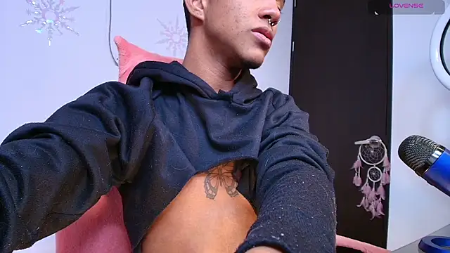 Palo santo online show from February 15, 2025, 12:15 am