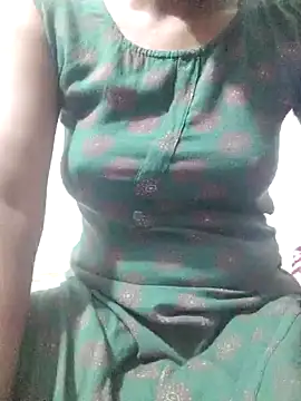 Snapshot of rituporna2004 chatting on December 11, 2024, 3:35 am rituporna2004 online show from December 11, 2024, 3:35 am