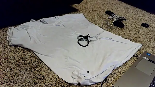 Snapshot of femgui69 chatting on December 3, 2025, 9:46 pm femgui69 online show from December 3, 2025, 9:46 pm