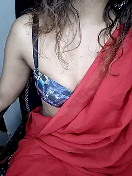 Snapshot of Leeeezzzz_roy chatting on November 27, 2025, 7:16 pm Leeeezzzz roy online show from November 27, 2025, 7:16 pm