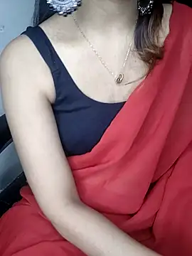 Snapshot of Leeeezzzz_roy chatting on December 2, 2025, 7:09 pm Leeeezzzz roy online show from December 2, 2025, 7:09 pm