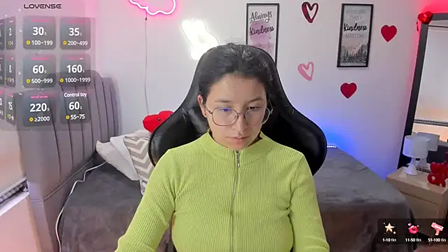 Snapshot of Amy_joones chatting on February 19, 2025, 1:39 pm Amy joones online show from February 19, 2025, 1:39 pm