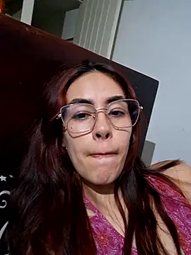 marlynmartinez online show from October 3, 2025, 2:52 am