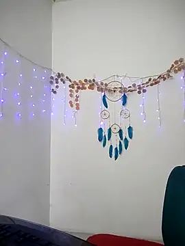 kristal ktl online show from September 22, 2025, 1:07 am