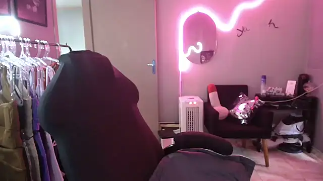 Snapshot of HotRuiva chatting on January 21, 2025, 1:32 pm HotRuiva online show from January 21, 2025, 1:32 pm