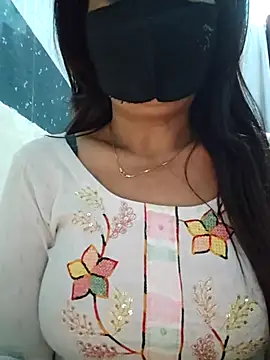 Aishwaryaa 69 online show from March 14, 2025, 2:10 am