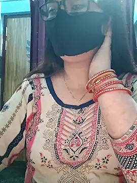 Aishwaryaa 69 online show from October 28, 2025, 2:26 am