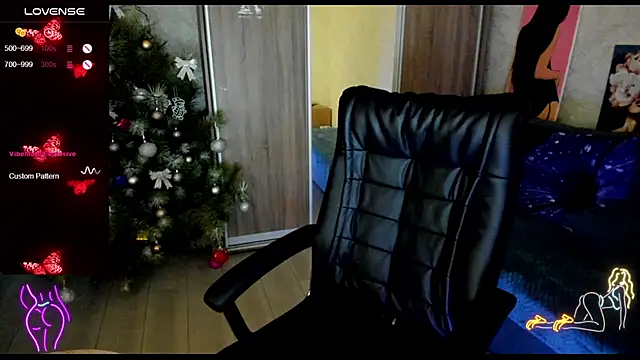 Snapshot of _NigoNika chatting on December 23, 2024, 1:35 pm NigoNika online show from December 23, 2024, 1:35 pm