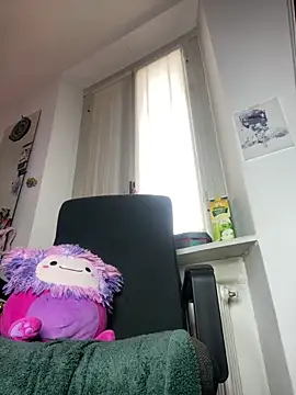 giuli zerozero online show from February 11, 2025, 2:02 pm