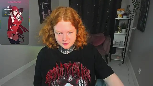 Cassie xKiss online show from September 17, 2025, 8:32 pm