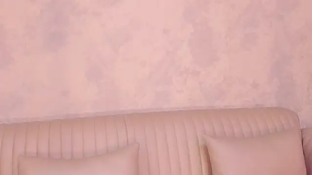 bonniekim  online show from March 17, 2025, 1:08 pm