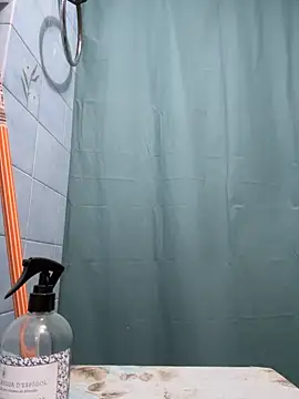 Snapshot of Rogerpere chatting on October 14, 2025, 5:58 pm Rogerpere online show from October 14, 2025, 5:58 pm