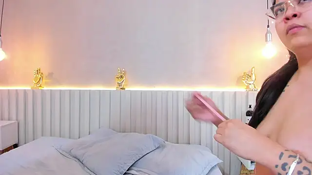 naughtylesbians   online show from March 7, 2025, 6:24 am