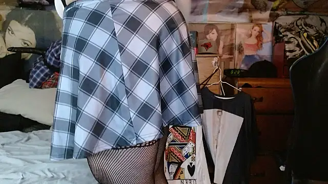 cosmicjones online show from November 1, 2025, 12:29 pm