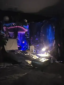 Avaivory online show from November 16, 2025, 6:19 am