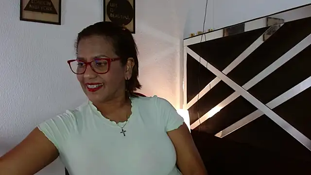 Snapshot of elizabeth_mature23 chatting on September 9, 2025, 12:37 pm elizabeth mature23 online show from September 9, 2025, 12:37 pm