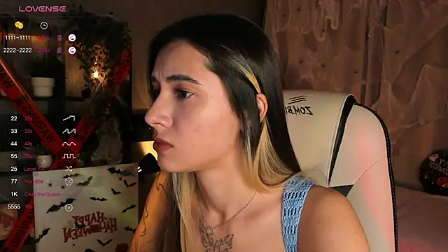 DarlaLike online show from October 25, 2025, 3:47 am