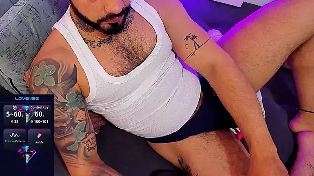 Snapshot of mikemulerr chatting on November 10, 2025, 8:52 pm mikemulerr online show from November 10, 2025, 8:52 pm