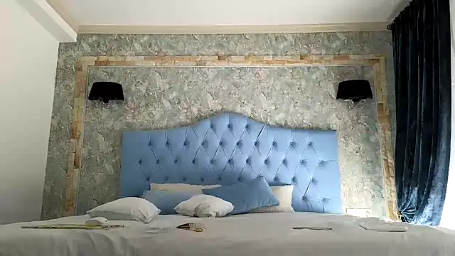 Snapshot of Blanca1 chatting on February 15, 2025, 2:44 pm Blanca1 online show from February 15, 2025, 2:44 pm