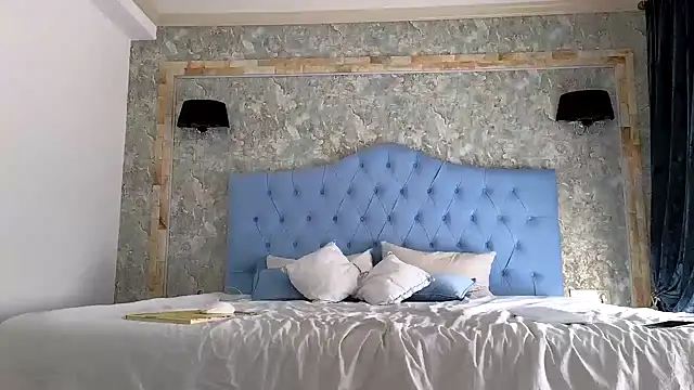 Snapshot of Blanca1 chatting on March 3, 2025, 11:55 am Blanca1 online show from March 3, 2025, 11:55 am