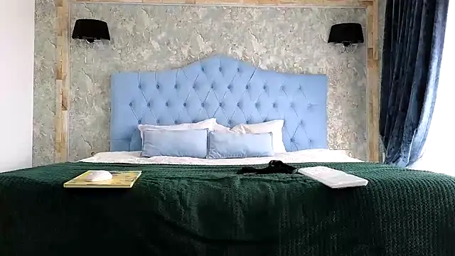 Snapshot of Blanca1 chatting on November 11, 2025, 10:26 am Blanca1 online show from November 11, 2025, 10:26 am