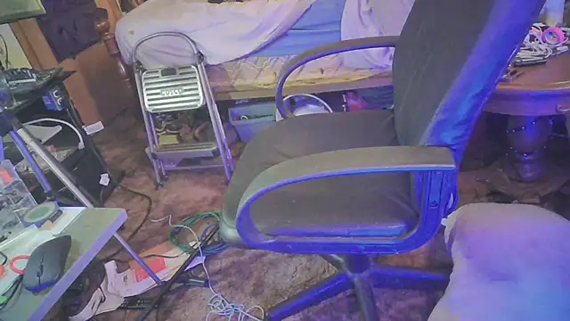 Snapshot of jaxx12369 chatting on February 24, 2025, 1:10 pm jaxx12369 online show from February 24, 2025, 1:10 pm