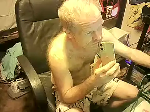 Snapshot of jaxx12369 chatting on March 20, 2025, 1:35 am jaxx12369 online show from March 20, 2025, 1:35 am