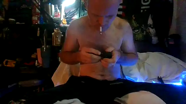 Snapshot of jaxx12369 chatting on October 21, 2025, 9:59 pm jaxx12369 online show from October 21, 2025, 9:59 pm