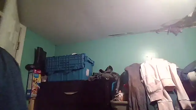 Snapshot of jaxx12369 chatting on December 14, 2025, 2:39 am jaxx12369 online show from December 14, 2025, 2:39 am