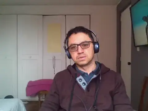 Diptongo online show from December 2, 2025, 12:21 pm