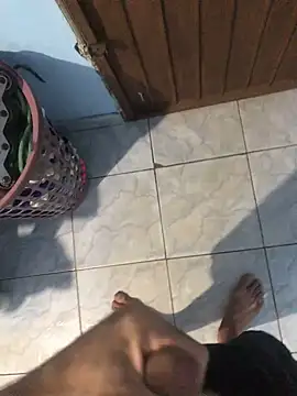 Snapshot of vintin21cm chatting on October 20, 2025, 1:17 am vintin21cm online show from October 20, 2025, 1:17 am