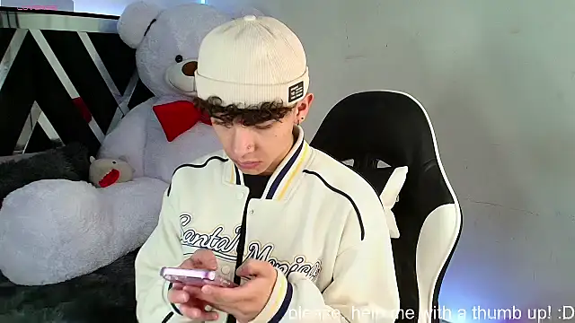 Niico Cruz online show from February 2, 2025, 3:21 am