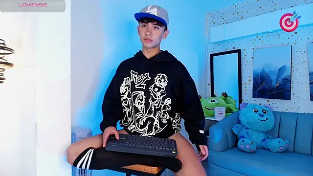 Niico Cruz online show from February 28, 2025, 4:54 am