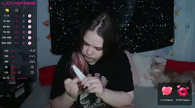 Snapshot of darling_tony chatting on February 11, 2025, 4:35 pm darling tony online show from February 11, 2025, 4:35 pm