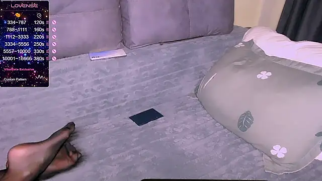 Snapshot of Lina_Owl chatting on November 25, 2025, 9:26 pm Lina Owl online show from November 25, 2025, 9:26 pm