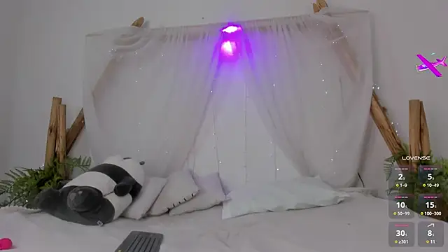  RedMoon online show from December 14, 2025, 6:45 pm