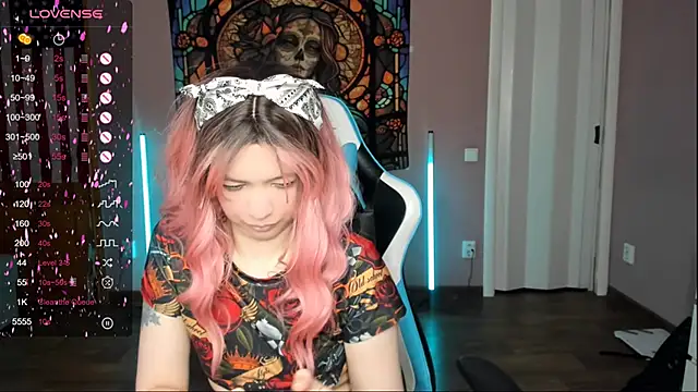 Snapshot of Project_hisoka chatting on November 13, 2025, 3:05 am Project hisoka online show from November 13, 2025, 3:05 am