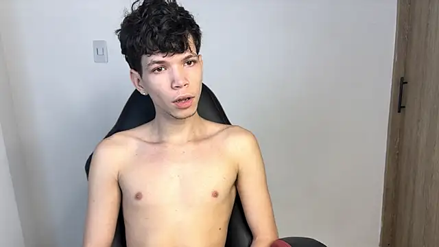 Snapshot of melo_prin chatting on January 13, 2025, 6:06 am melo prin online show from January 13, 2025, 6:06 am