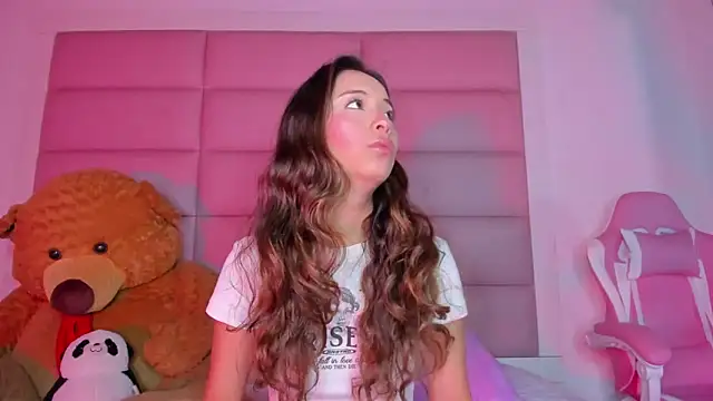 little-Emma online show from March 2, 2025, 3:13 am