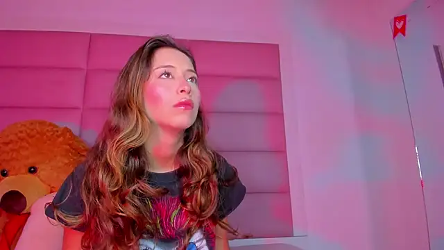 little-Emma online show from March 3, 2025, 3:08 am