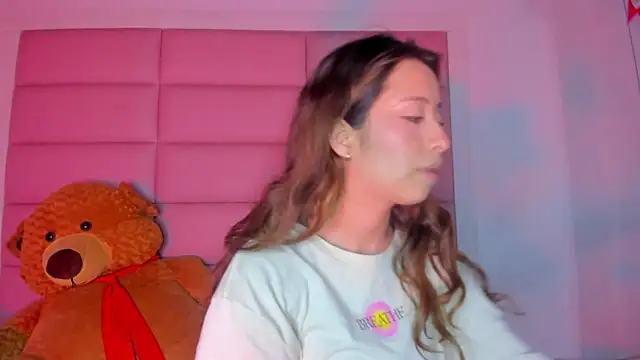 little-Emma online show from March 15, 2025, 3:18 am