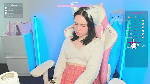 Snapshot of Gylaxie chatting on February 28, 2025, 12:20 pm Gylaxie online show from February 28, 2025, 12:20 pm