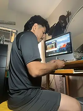 Snapshot of MynameisPaco chatting on November 3, 2025, 8:32 pm MynameisPaco online show from November 3, 2025, 8:32 pm