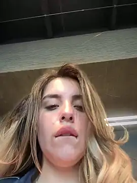 Alirawrz online show from March 12, 2025, 9:45 pm