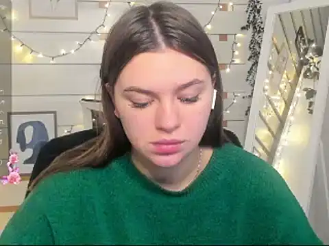 Josephine Kiss online show from November 26, 2025, 6:47 am